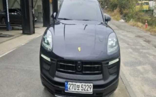 인천수입자동차 마칸 가솔린 2.9 GTS 매물 사진 11 - 2022/12 49,387km