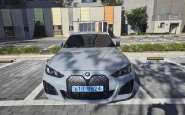 인천수입자동차 i4 eDrive 40 매물 사진 8 - 2026/06 13,306km