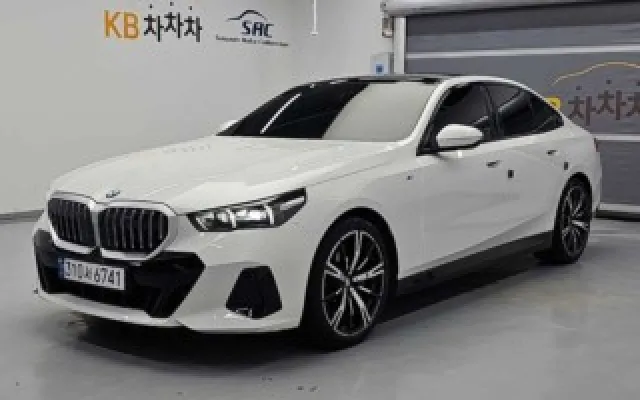 인천수입자동차 5시리즈 (G60) 530i xDrive 매물 사진 17 - 2025/06 37,714km