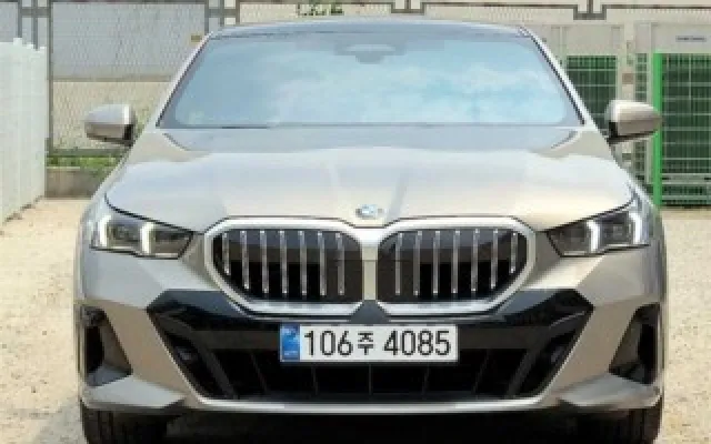 인천수입자동차 5시리즈 (G60) 530i xDrive 매물 사진 7 - 2025/02 11,000km